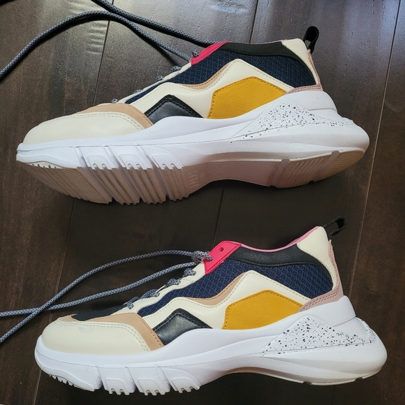 Zara Contrast Trf Sneakers Pink and Dark Blue Accents - Picture 6 of 11